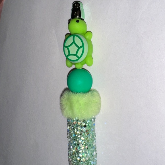 Green Turtle Themed Handmade Pen - Picture 4 of 5